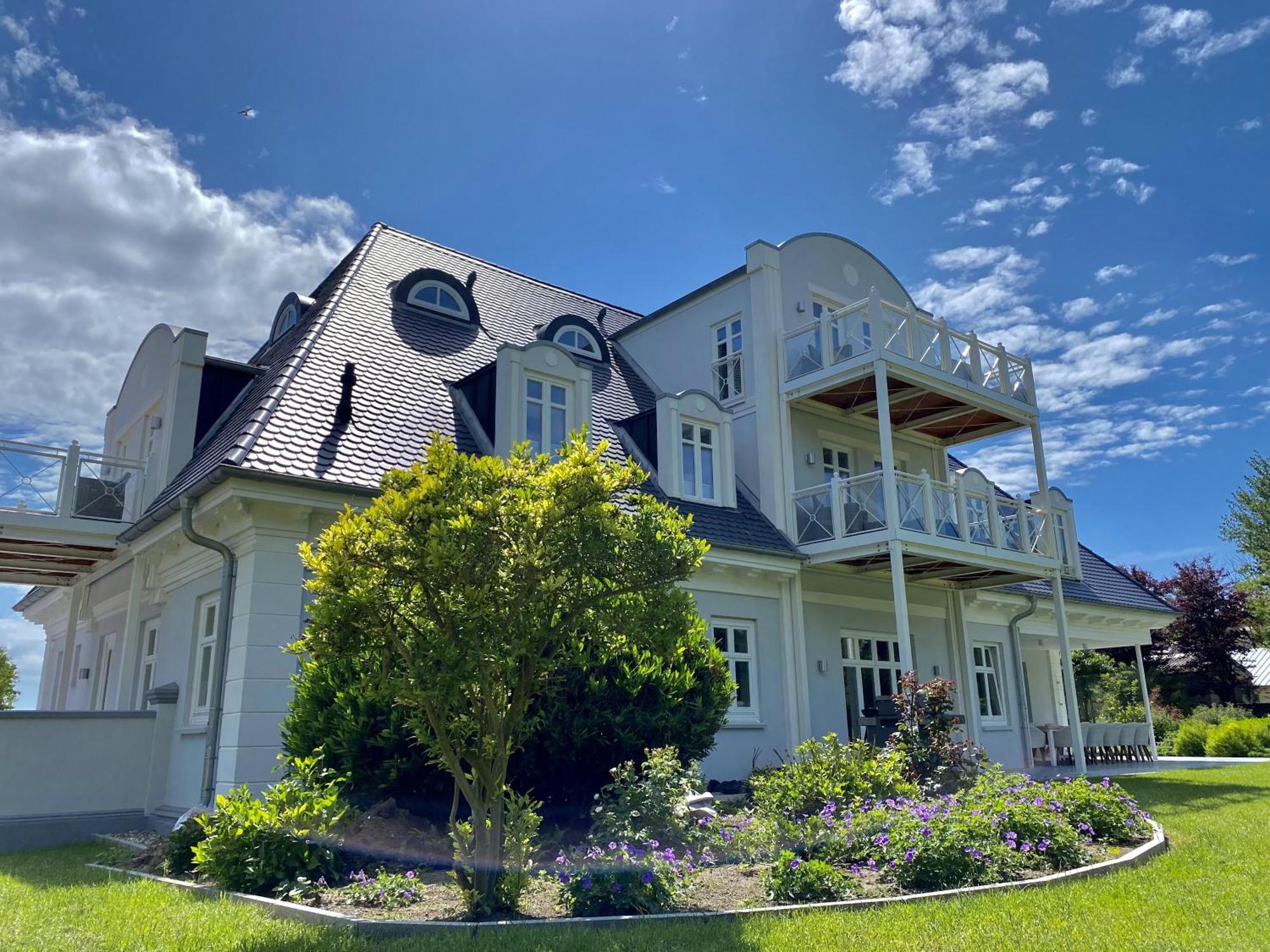 ホテル Landhaus Luetjenhof Großenbrode エクステリア 写真