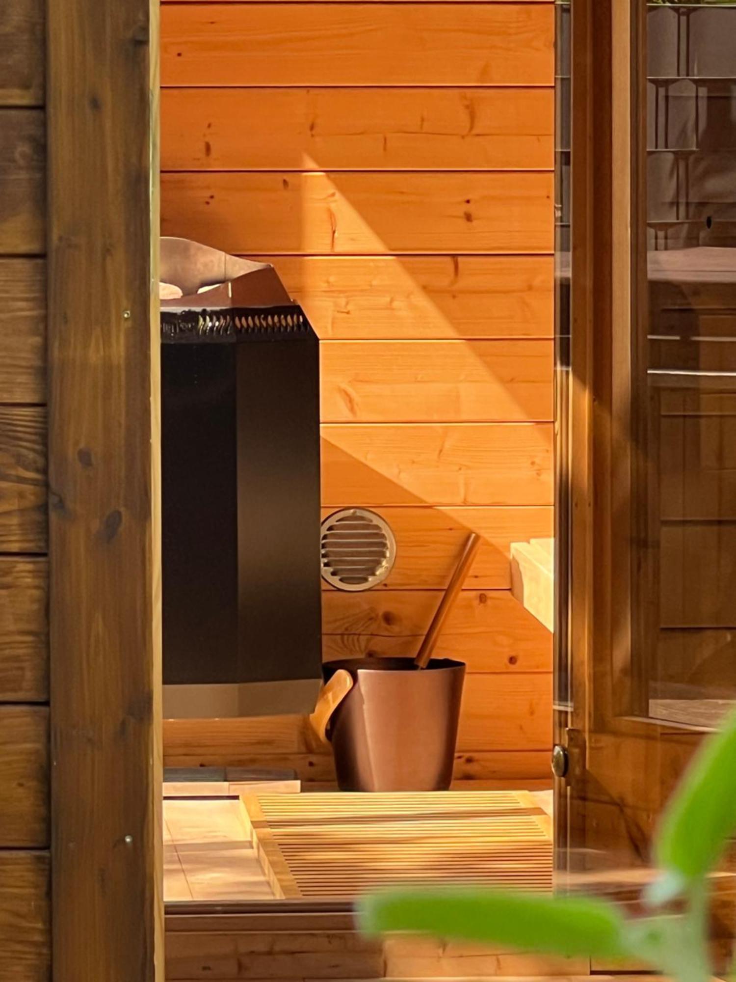 ホテル Landhaus Luetjenhof Großenbrode エクステリア 写真