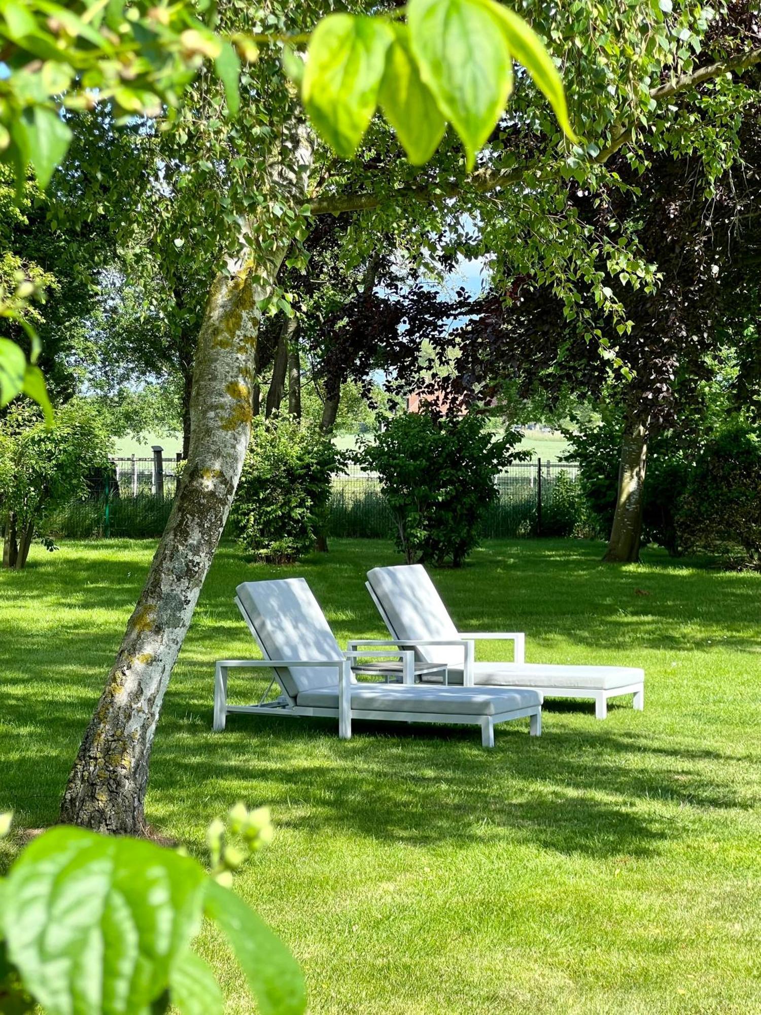 ホテル Landhaus Luetjenhof Großenbrode エクステリア 写真